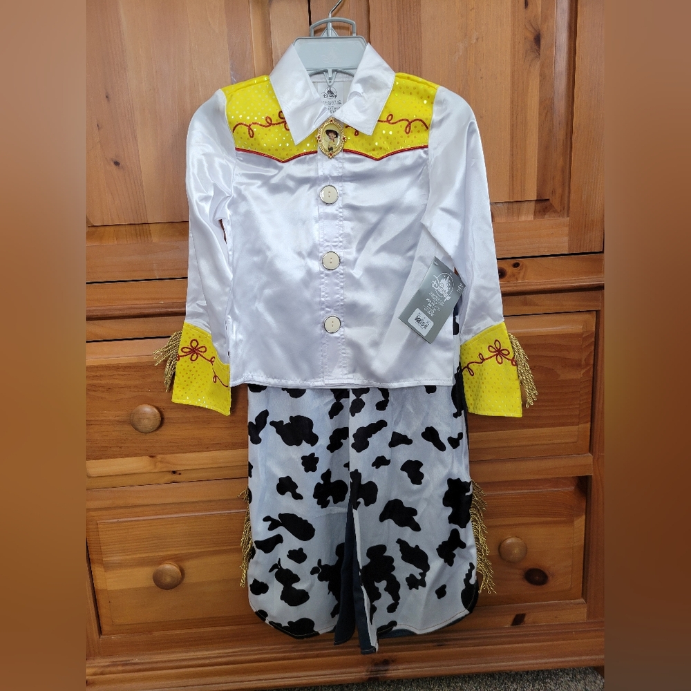 Disney Jessie Cowgirl Outfit Size 5/6 (New With Tags)